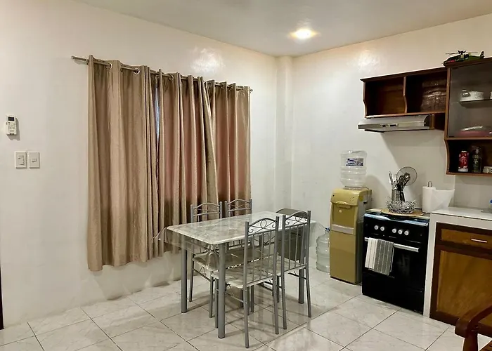 Appartement At 810 *